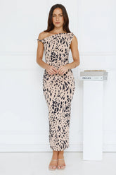 Exotic Essence Off Shoulder Midi Dress Print