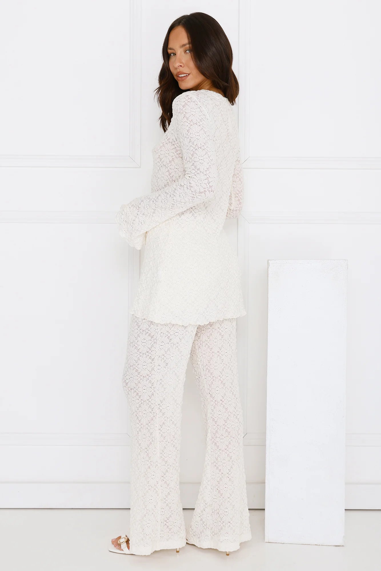 Closet Status Set Cream