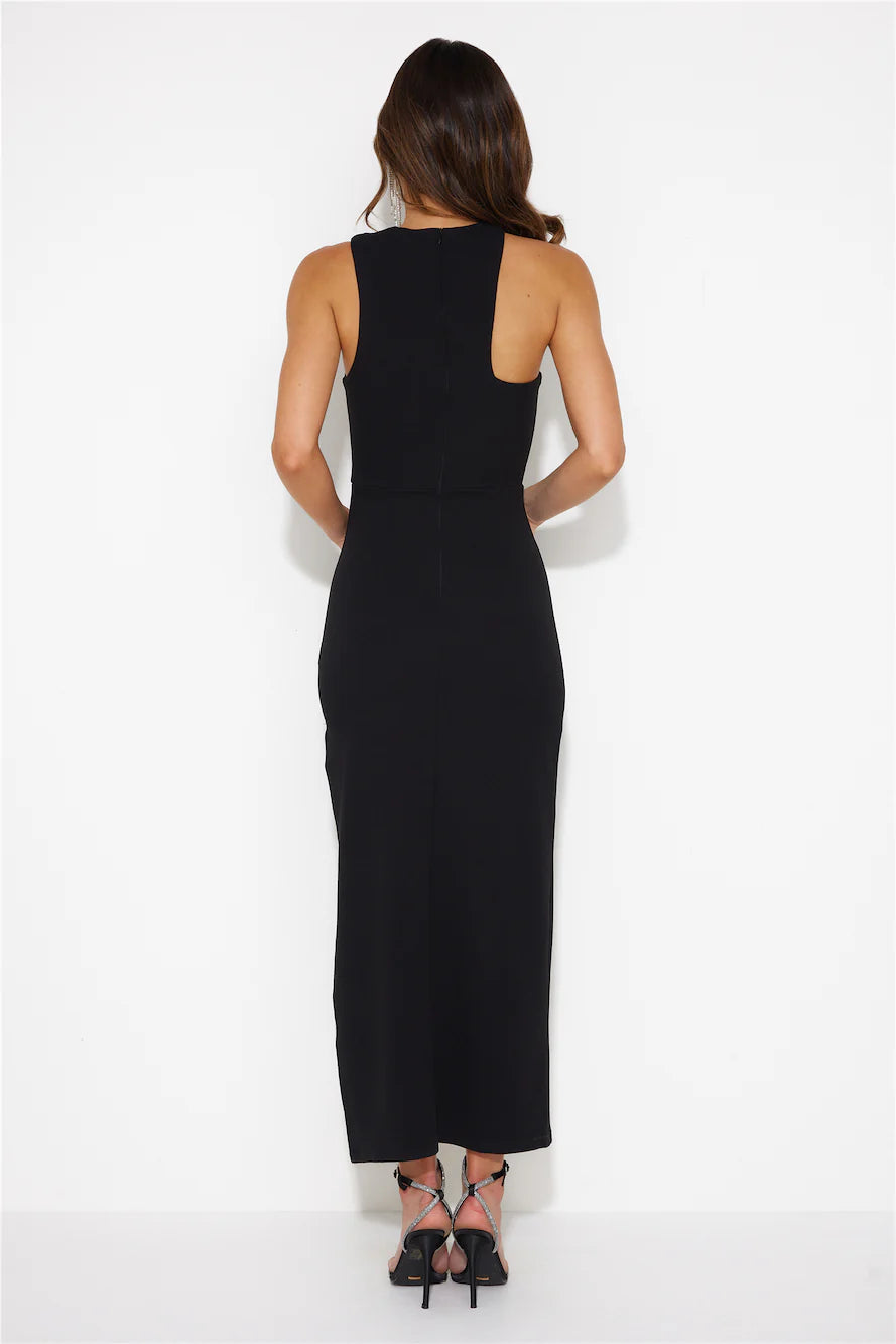 Girl In The Shadow Midi Dress Black