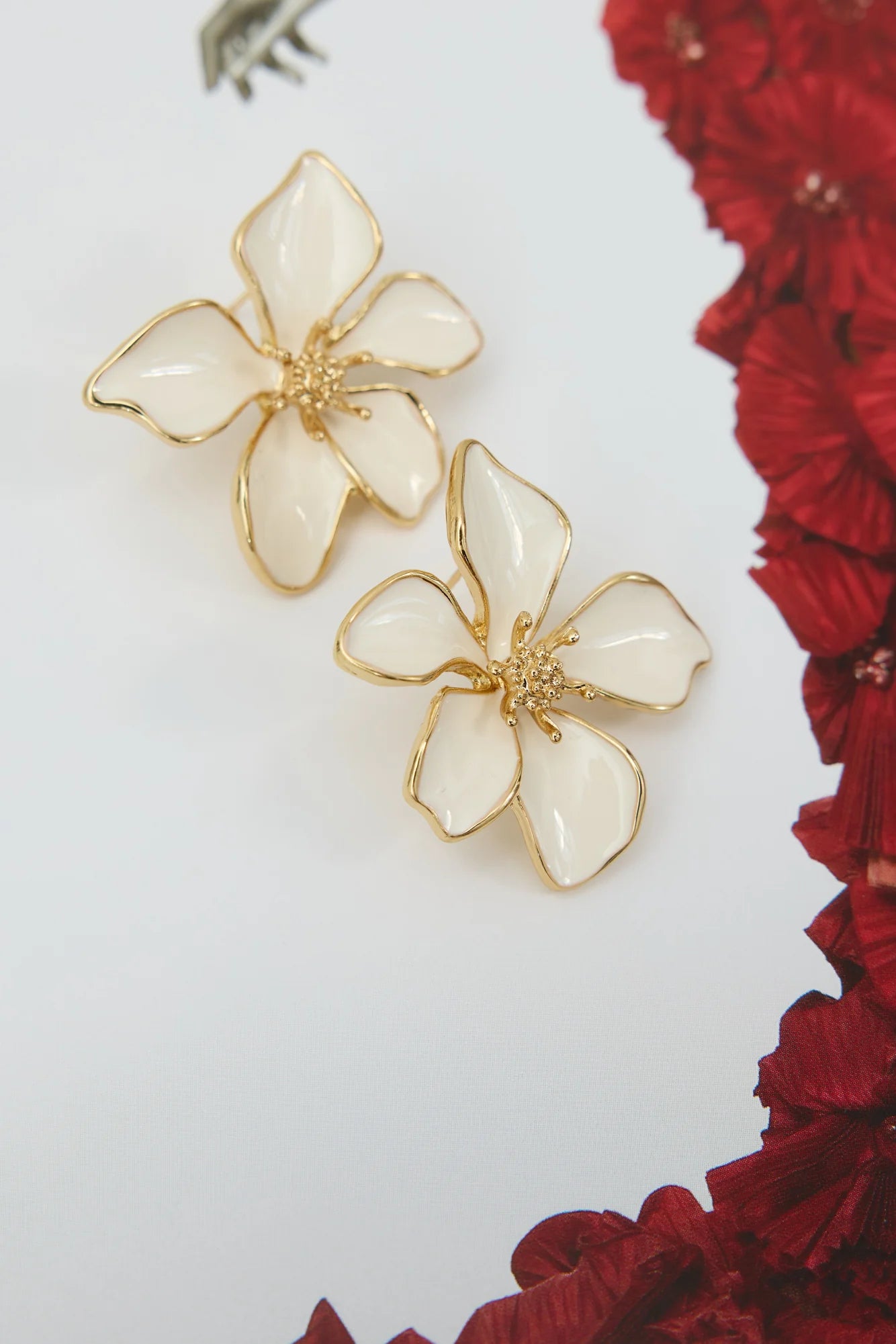 18k Gold Plated Hawaii Flowers Earrings Gold
