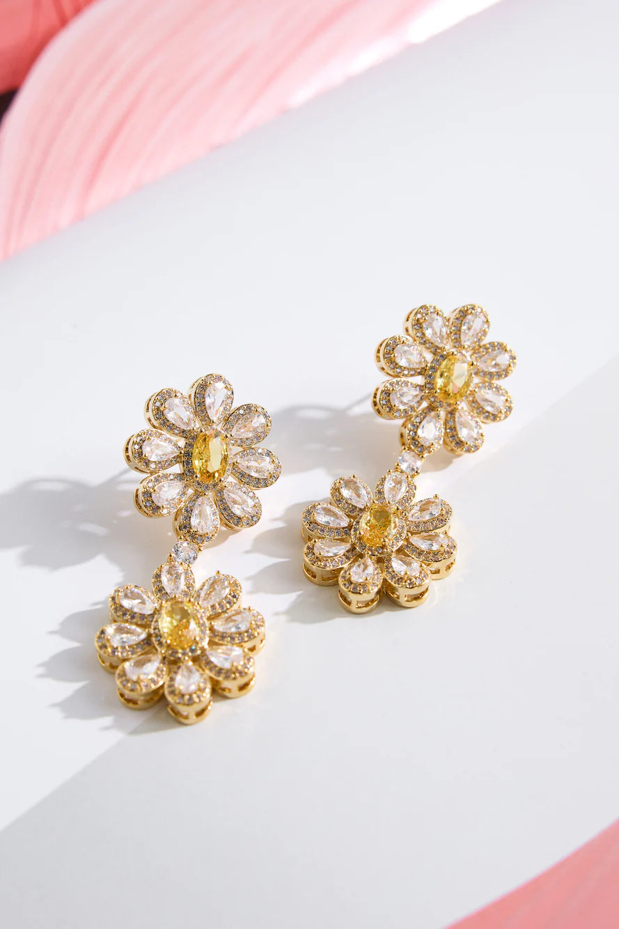 18k Gold Plated Daisy Loves Diamonds Earrings Gold