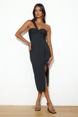 Fit In Everywhere Midi Dress Black