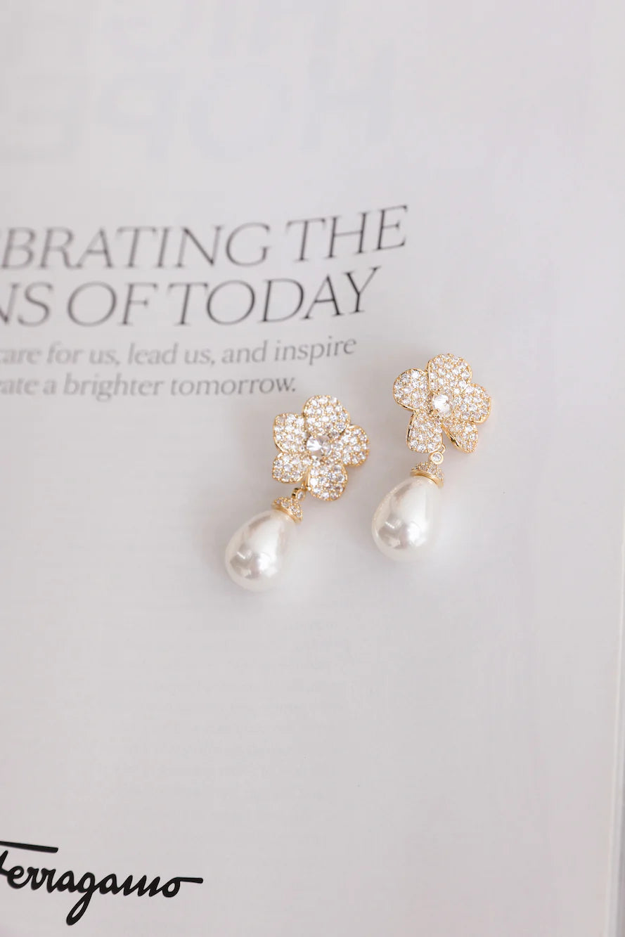 18k Gold Plated Luxury Lover Earrings Gold