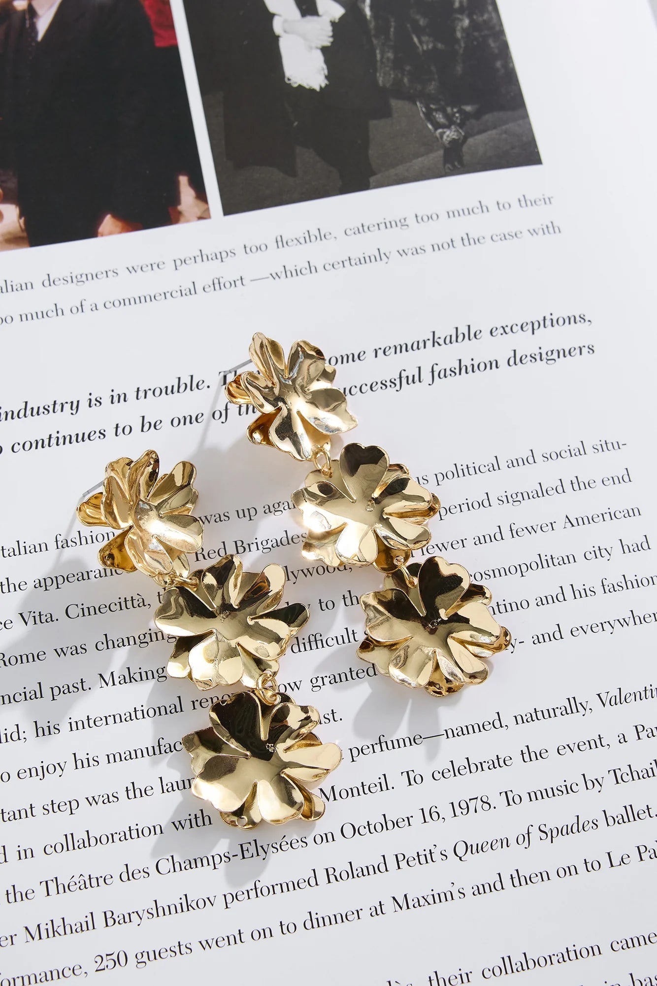 Swan Earrings Gold