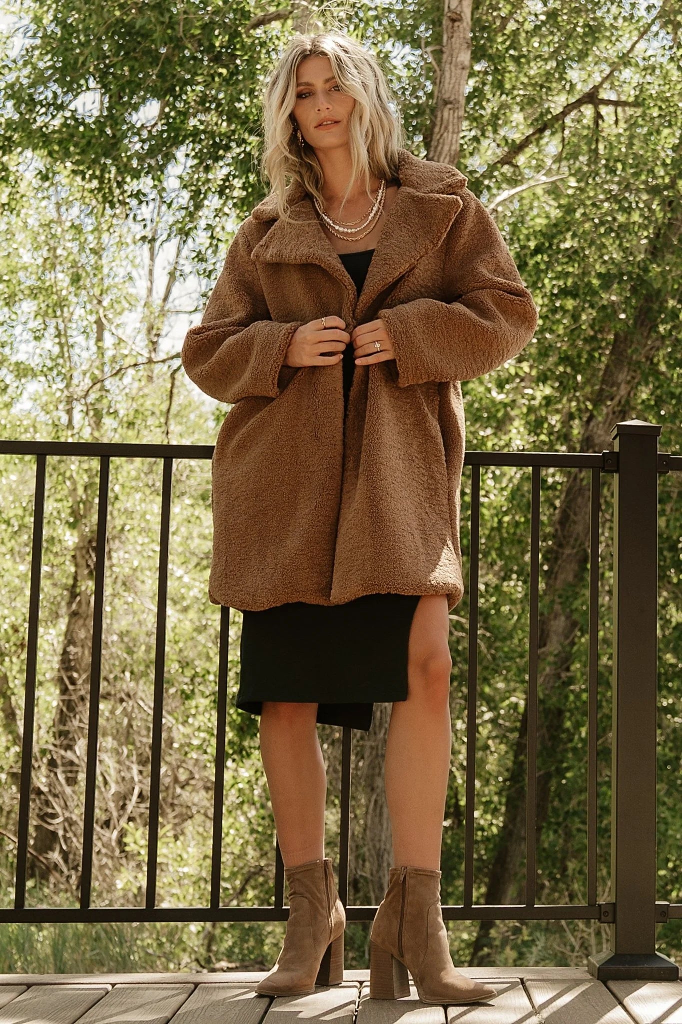 Damien Sherpa Coat | Dark Camel
