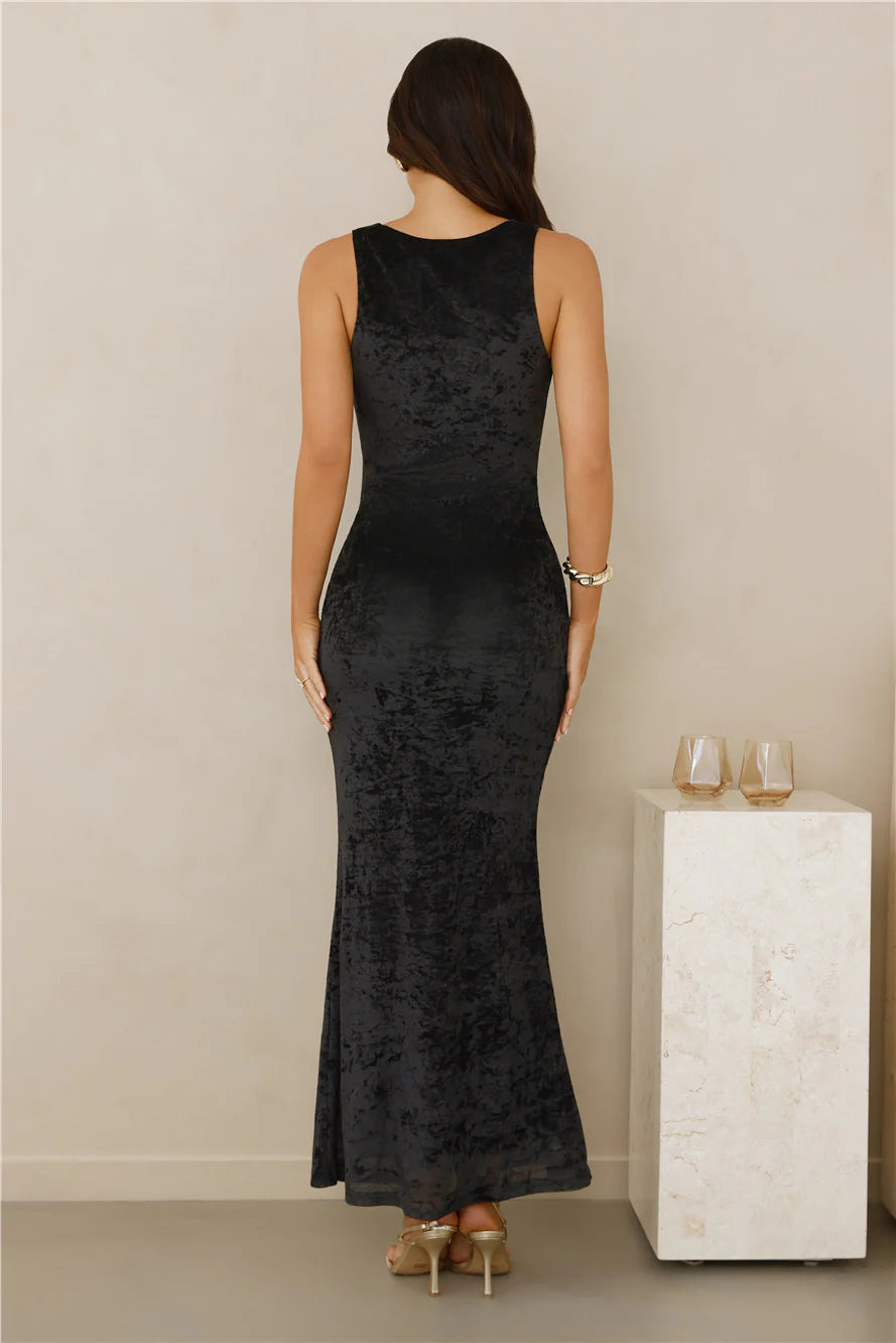Dreamy Deep Maxi Dress Black