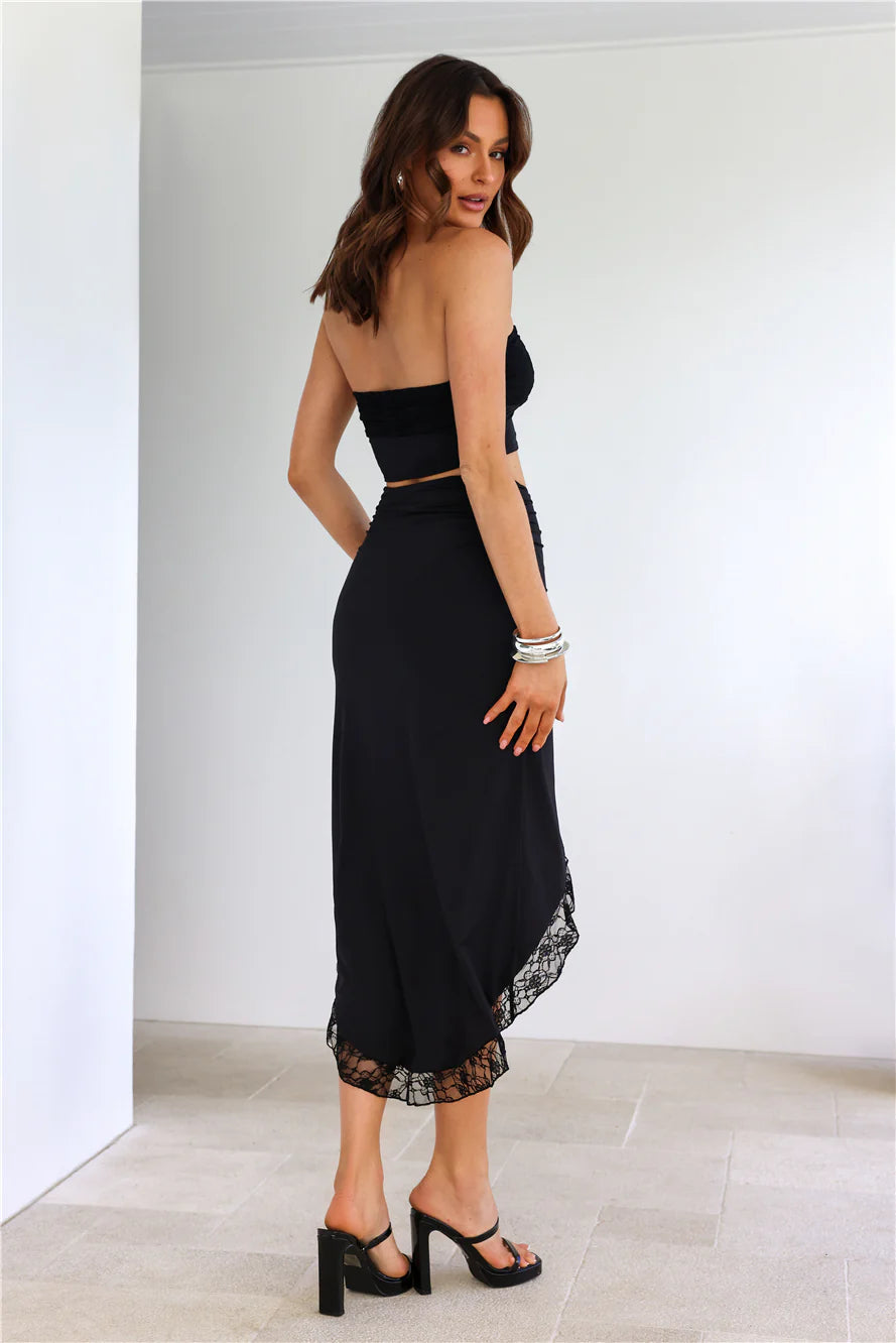 Wander In The Dark Strapless Crop Top black