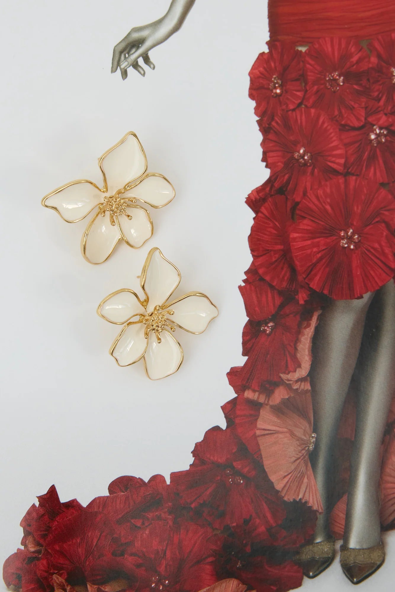 18k Gold Plated Hawaii Flowers Earrings Gold