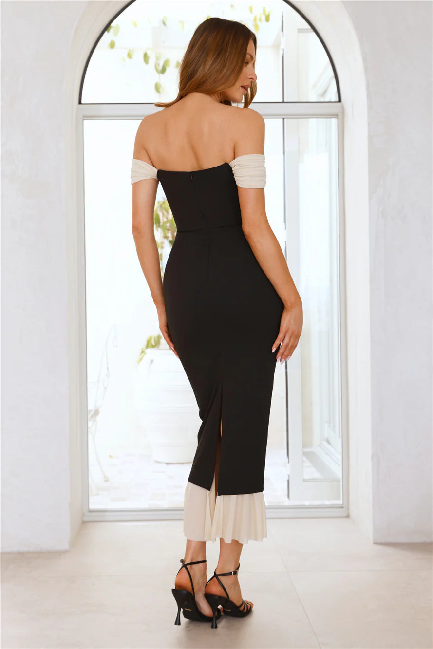 Destination Diaries Off Shoulder Maxi Dress Black