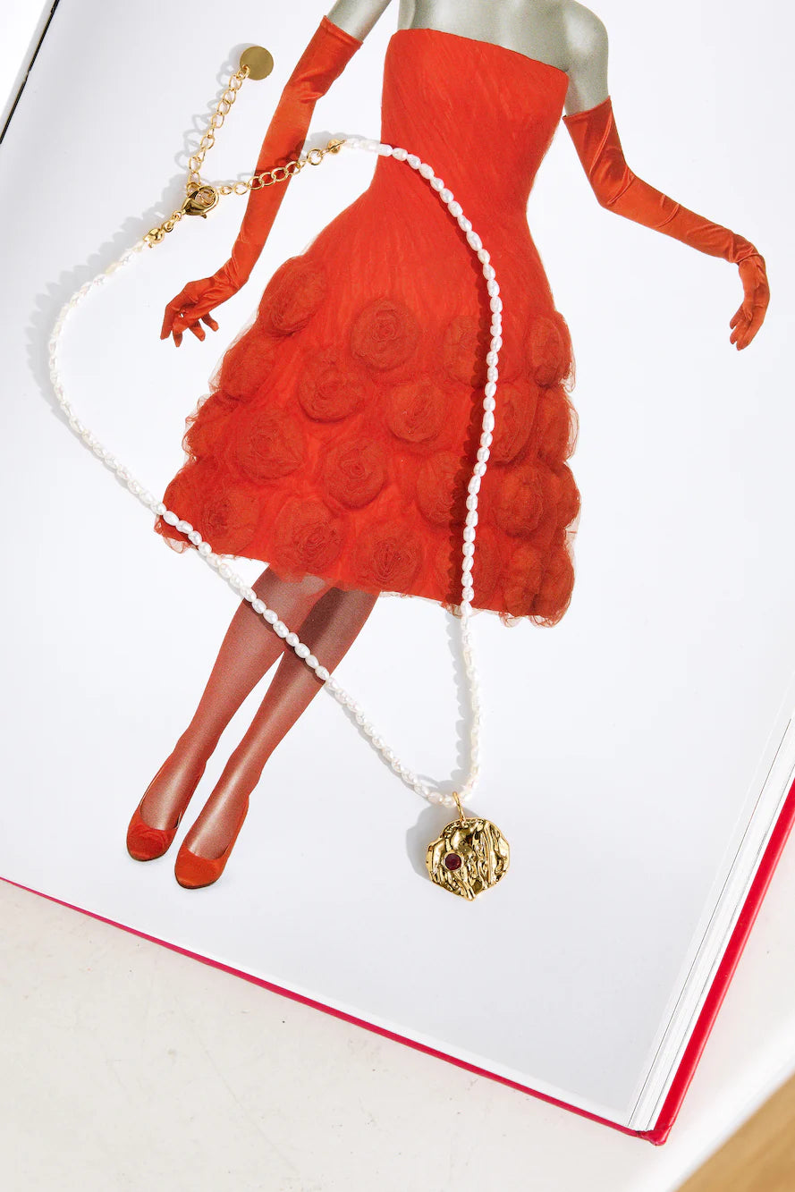 Aurora Spark Pearl Necklace Gold