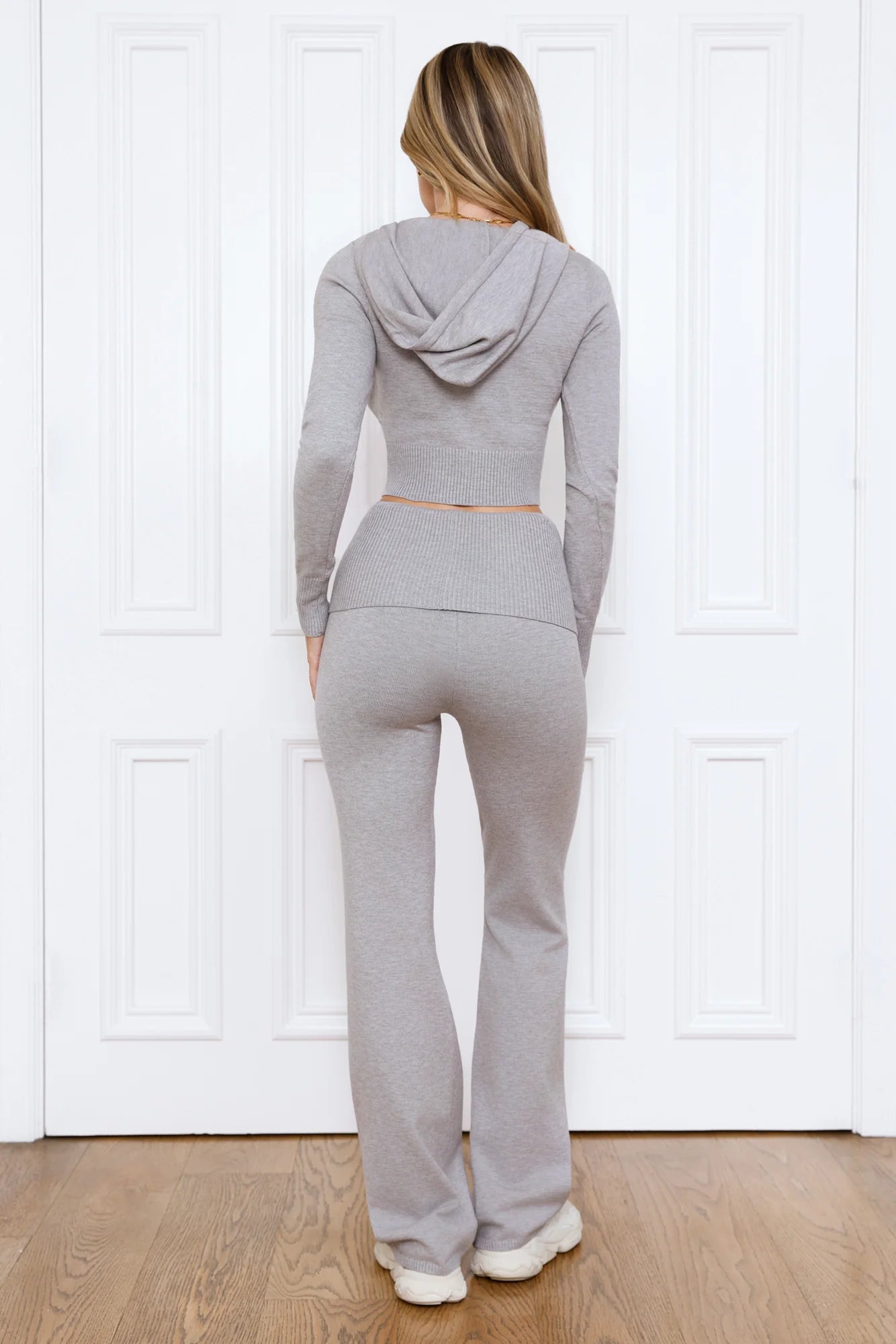 BASE Off Duty Model Straight Knit Pants Grey