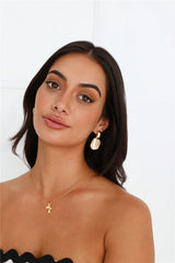 18k Gold Plated Tiny Bow Necklace Gold