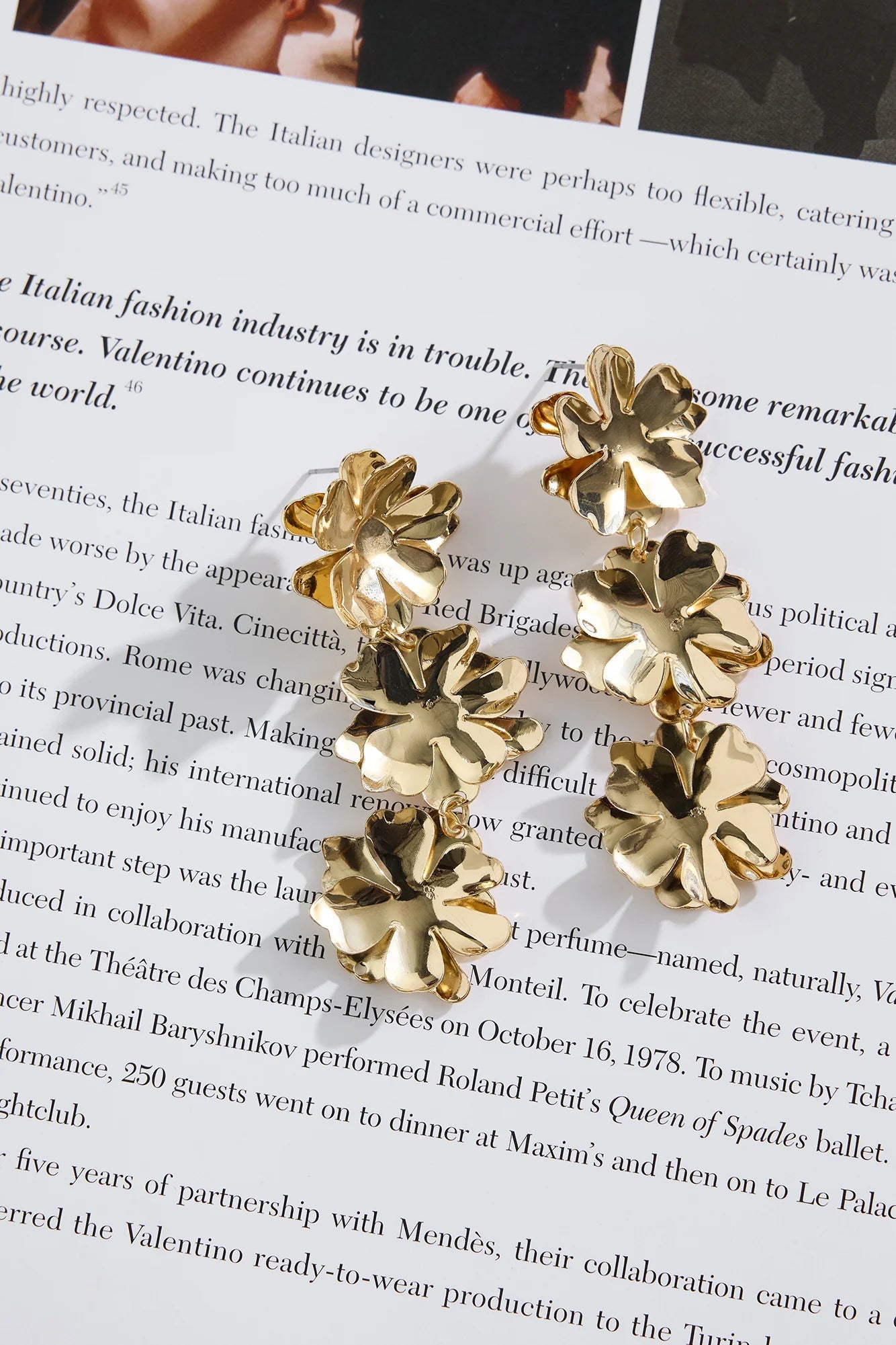 Swan Earrings Gold