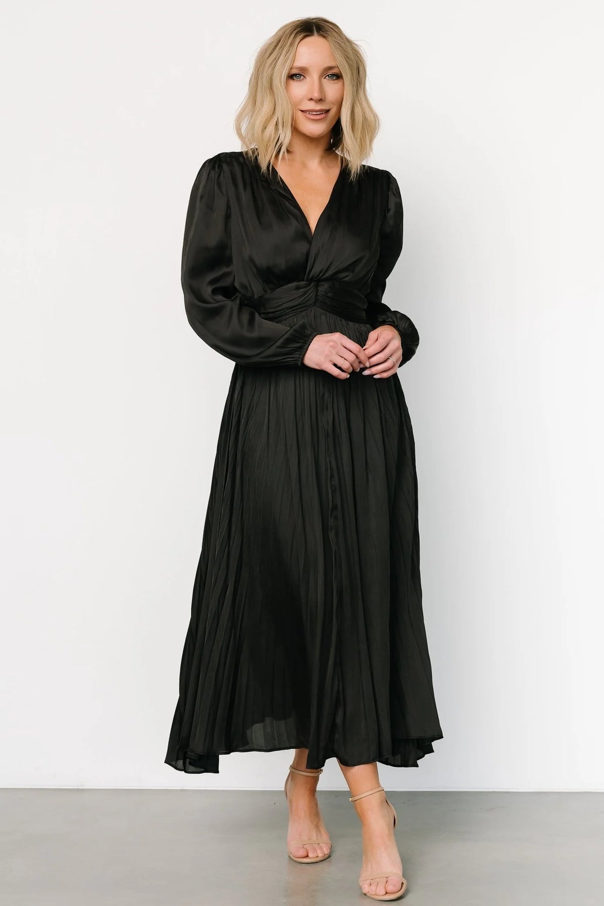 Perla Pleated Midi Dress | Black