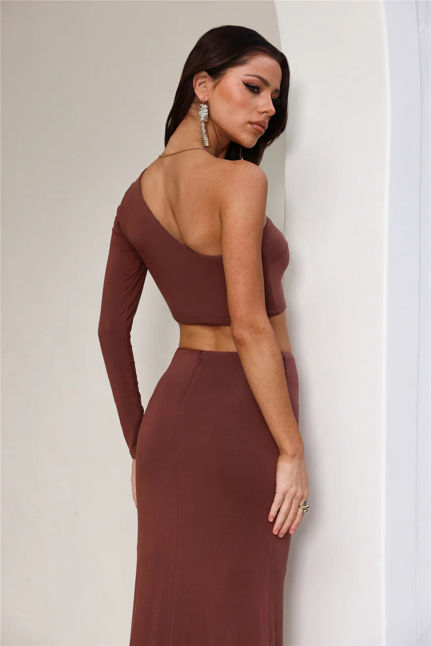 Amaze You One Shoulder Crop Top Chocolate