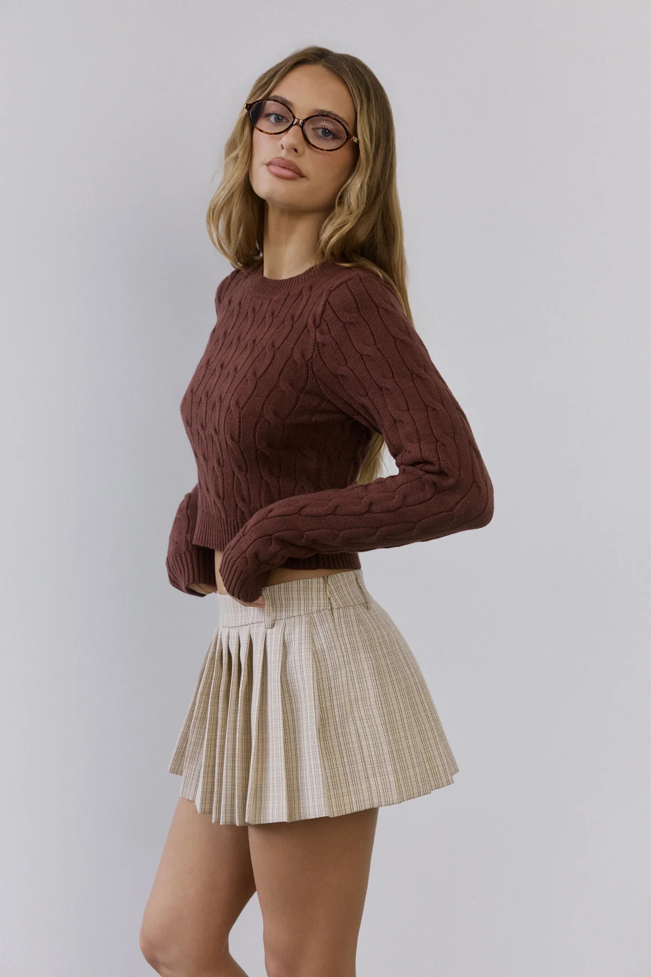The Exclusive Cable Knit Sweater Brown