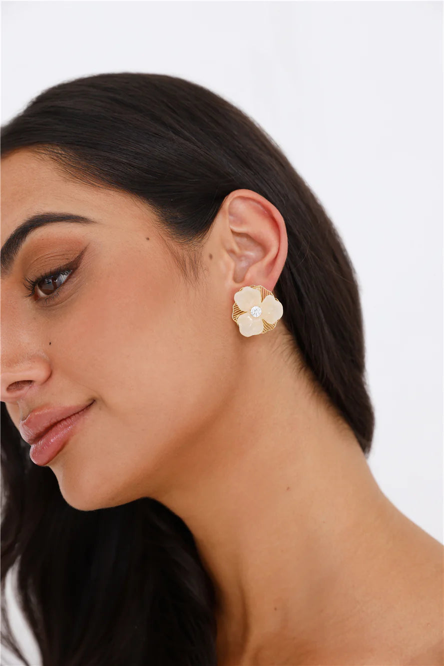 18k Gold Plated Delicate Petals Earrings Gold
