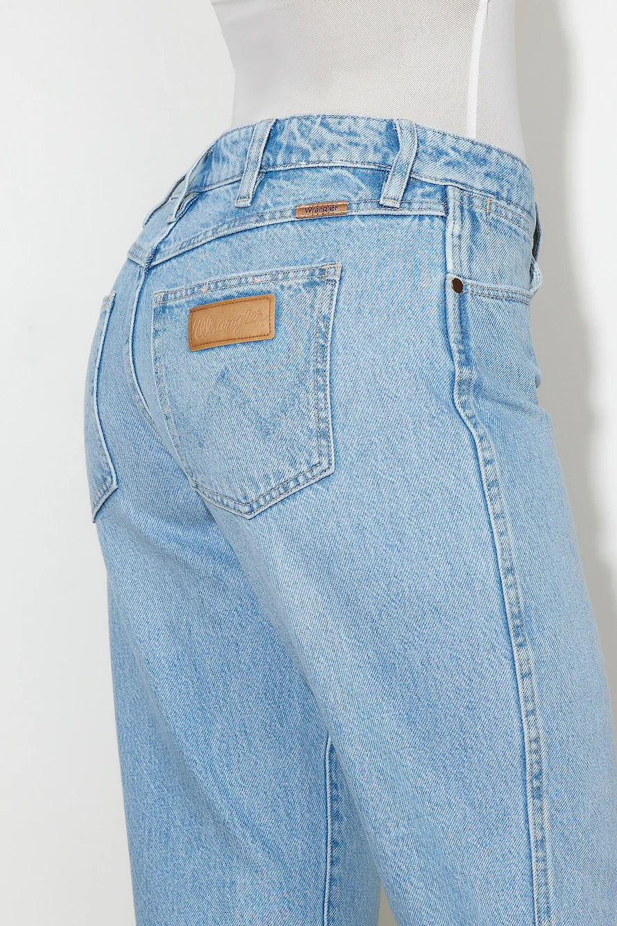 WRANGLER Low Rise Claudia Straight Jeans Blue Star Dust