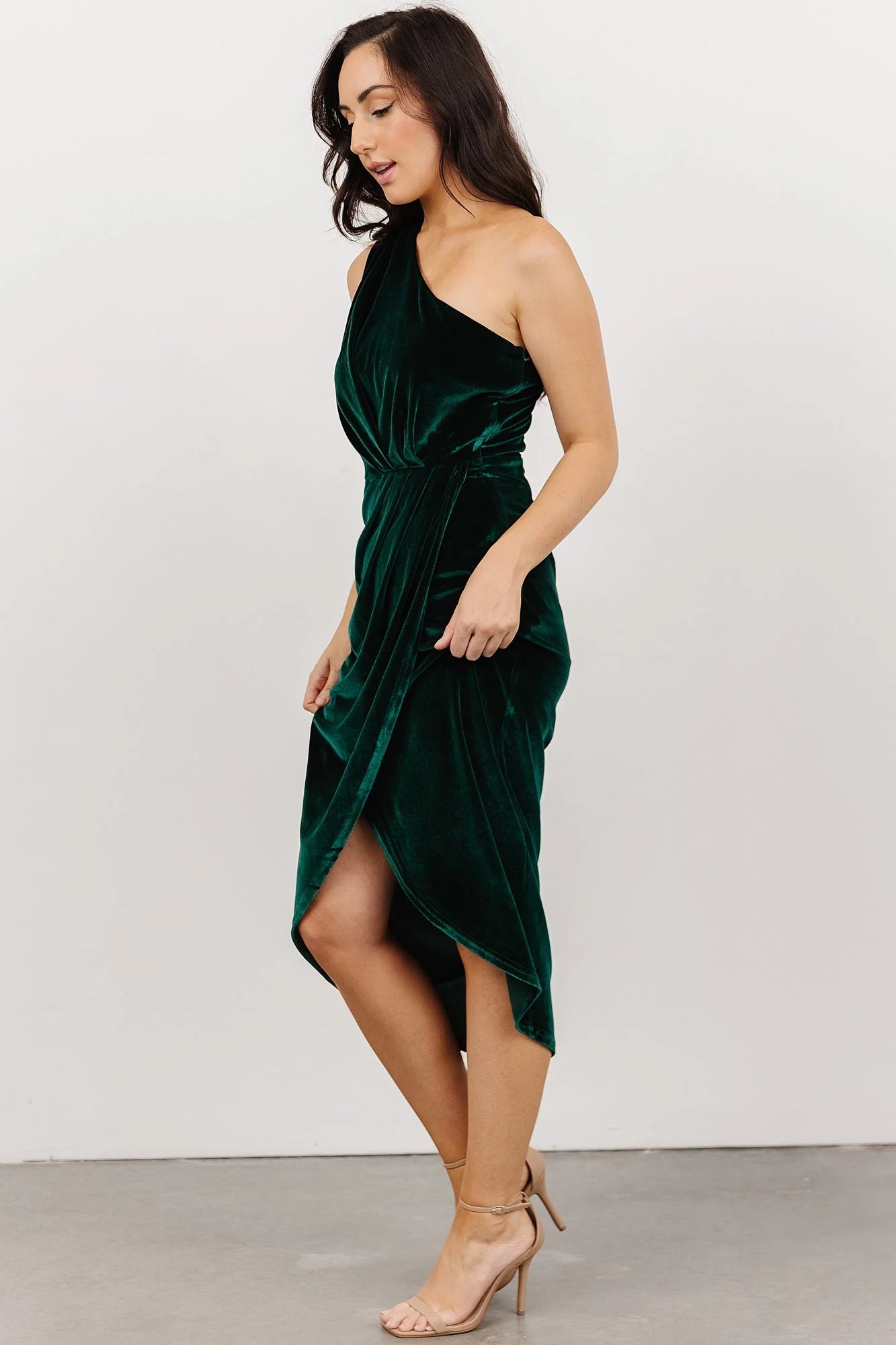 Kourtney Velvet One Shoulder Midi Dress | Emerald