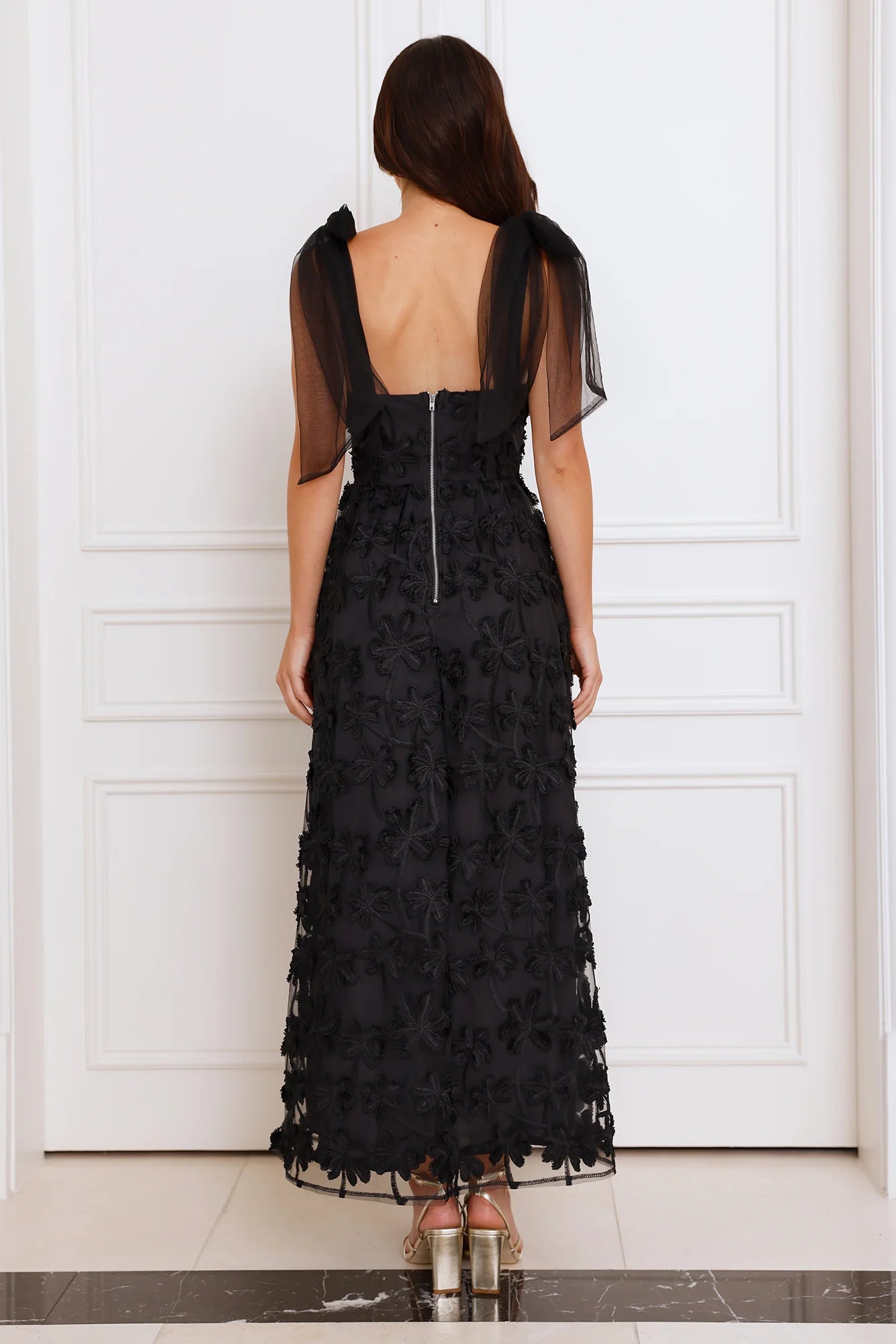 Distinguished Maxi Dress Black
