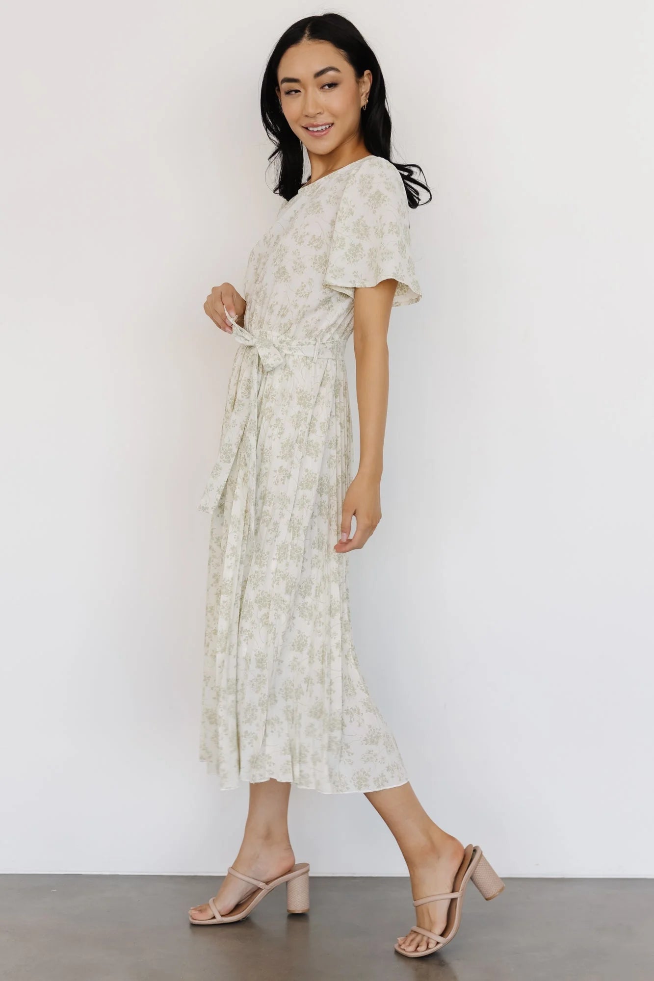 Prim Pleated Dress | Vintage Olive Print