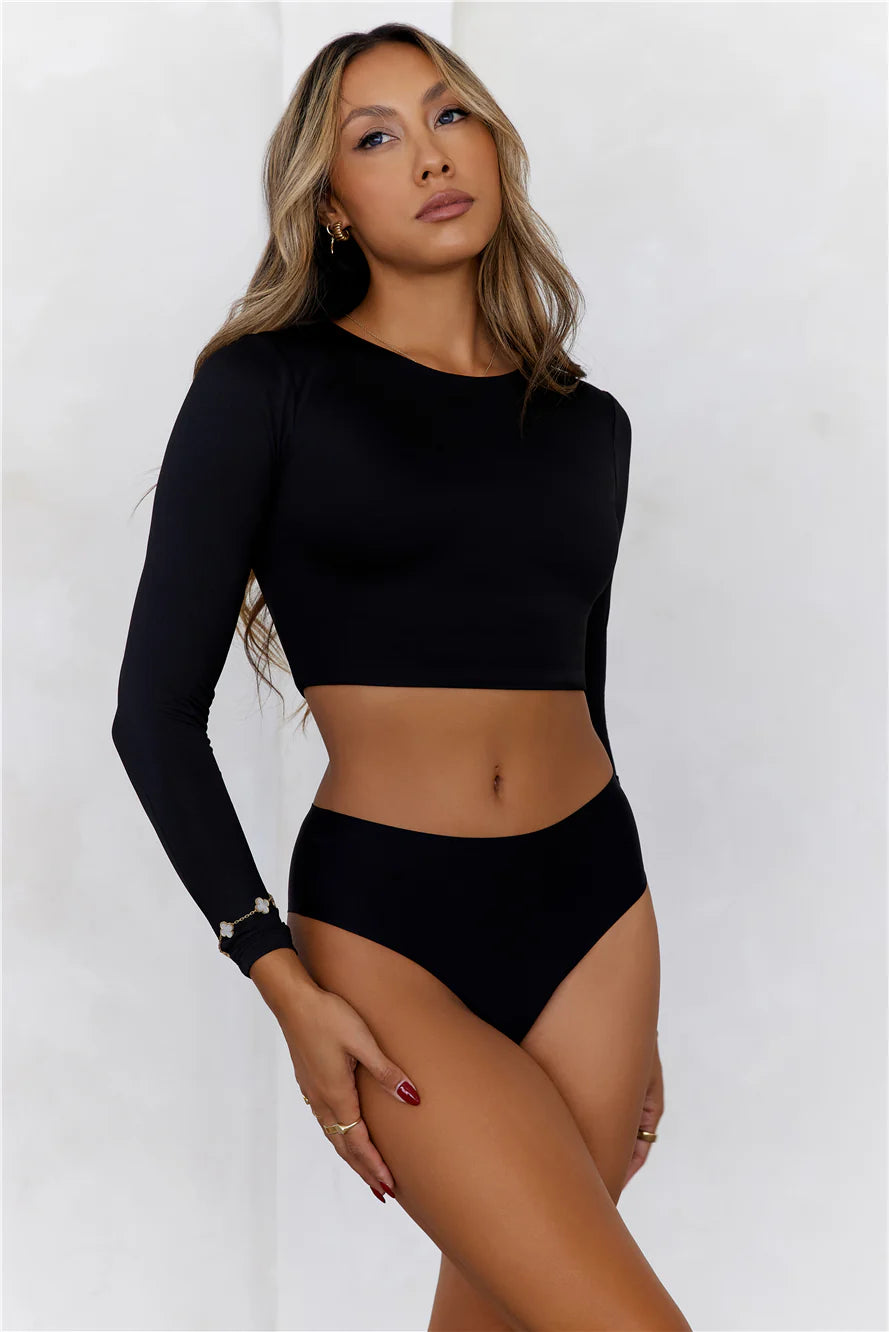 BASE  Errands All Day Long Sleeve Crop Top Black